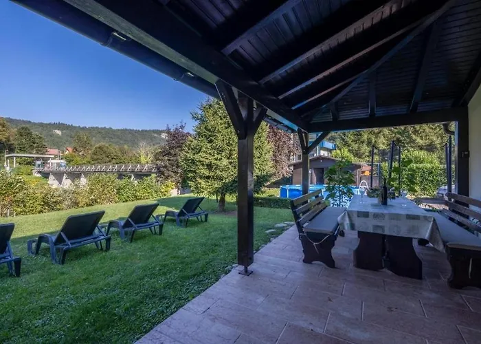 펜션 Family Friendly House With A Swimming Pool Blazevci, Gorski Kotar - 21038 *